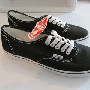 Vans Authentic Shoes Black/White Unisex Classic Canvas Size Women 7.5 NWT